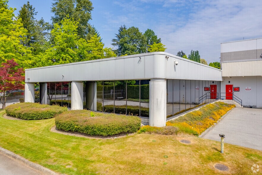 More Photos Of 7260 Winston St, Burnaby Light Distribution For Lease