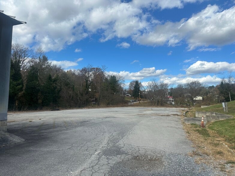 Primary Photo Of 510 Church Street St, Christiansburg Warehouse For Lease