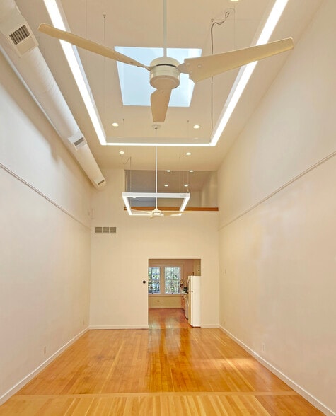 More Photos Of 3350-3362 Adeline St, Berkeley Storefront For Lease