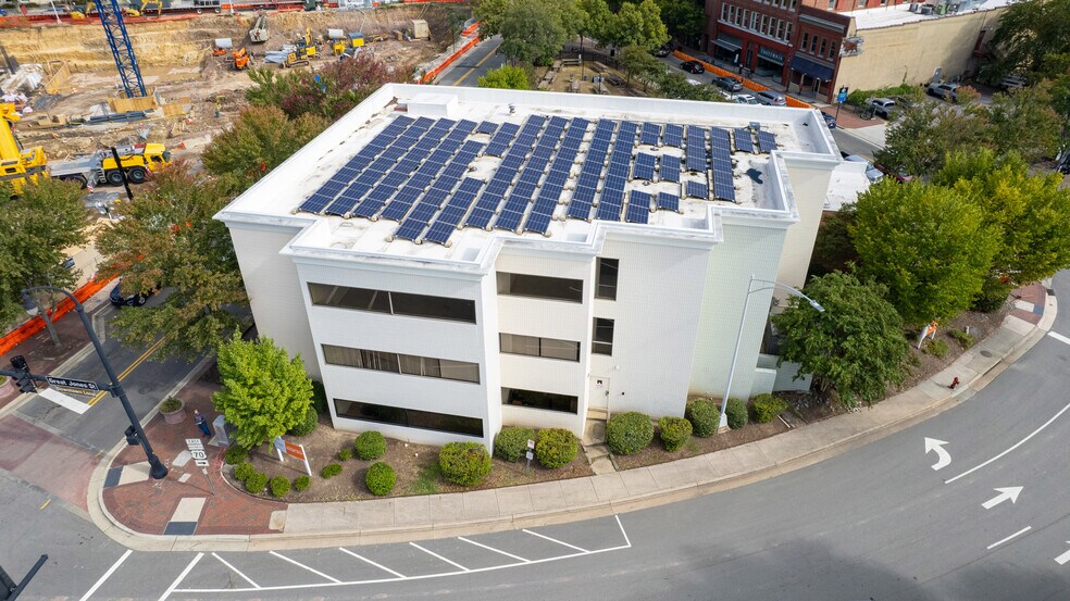 More Photos Of 433 W Main St, Durham Office For Lease