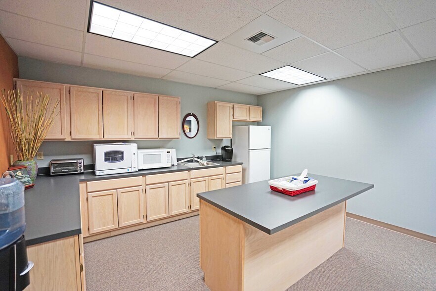 More Photos Of 603 N 39th Ave, Yakima Office For Lease