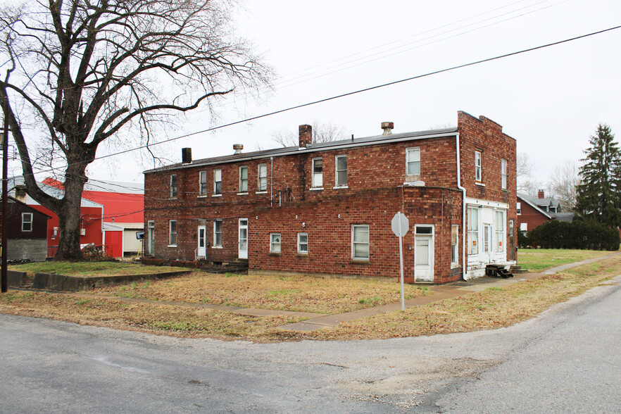 Primary Photo Of 311 Saint Clair St, New Athens Apartments For Sale