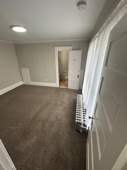 More Photos Of 549 Logan St SE, Grand Rapids Apartments For Sale
