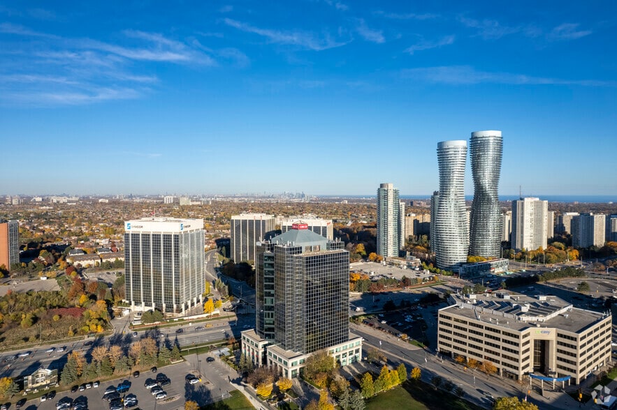More Photos Of 1 City Centre Dr, Mississauga Office For Lease