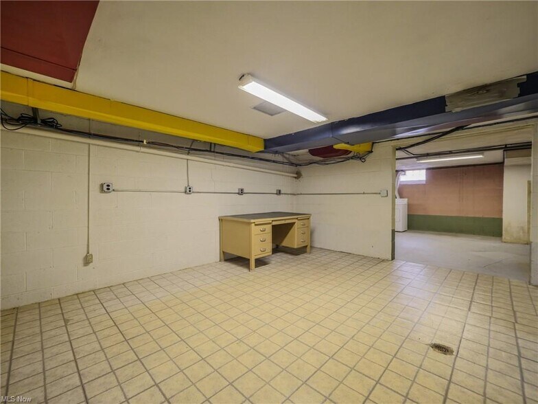 More Photos Of 31255 Lorain Rd, Cleveland Office Residential For Sale