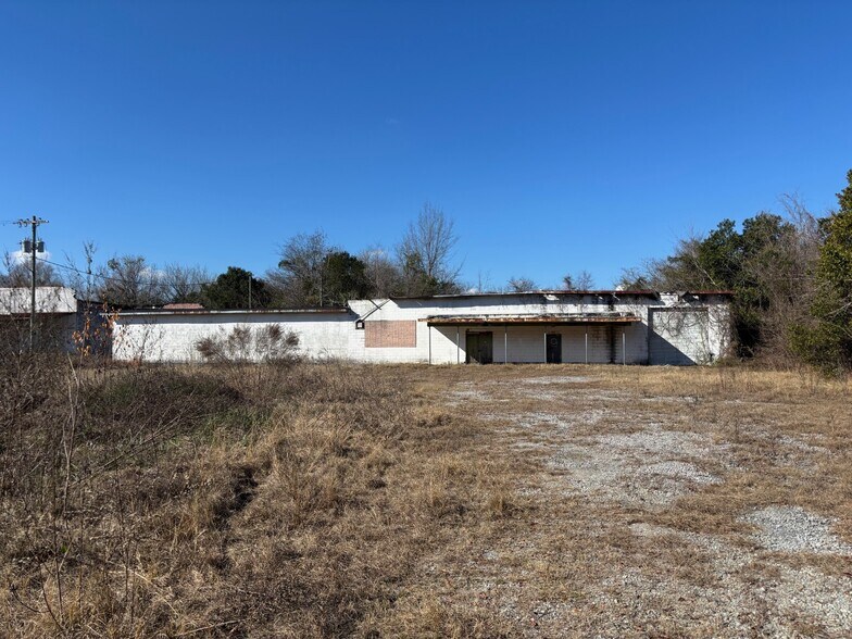 Primary Photo Of 735 & 755 Sprinkle Ave, Orangeburg General Retail For Sale