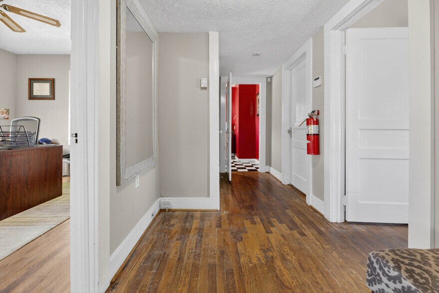 More Photos Of 104 McCullars Ln, Oxford General Retail For Sale