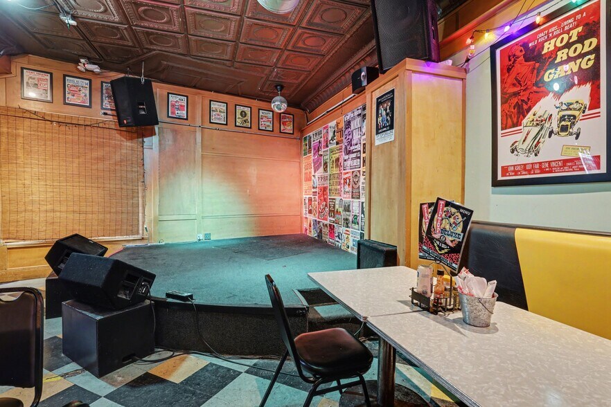 More Photos Of 760 Butterworth St SW, Grand Rapids Restaurant For Sale