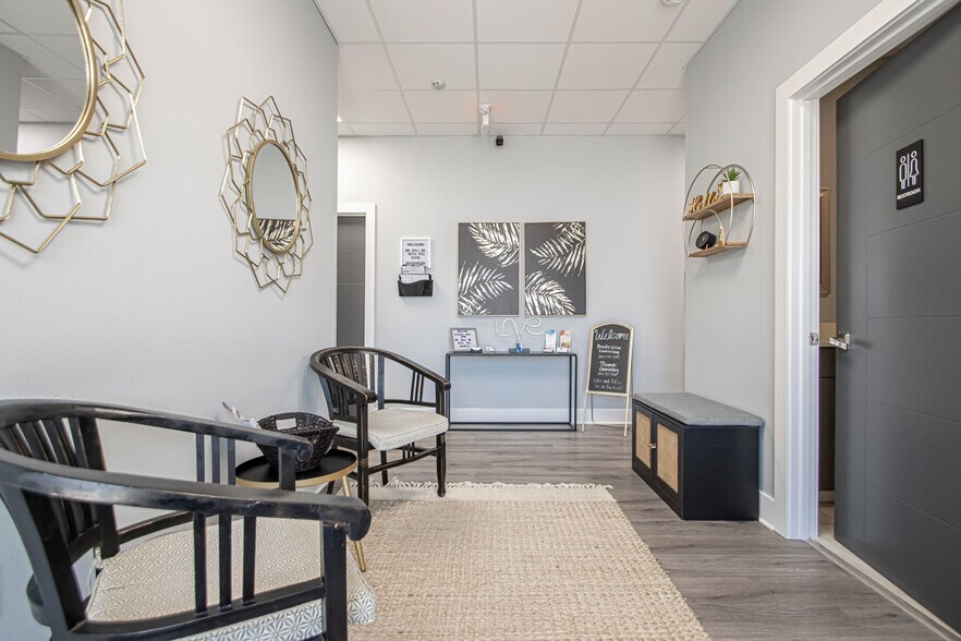 More Photos Of 5206 Highway 5 N, Bryant Office For Sale