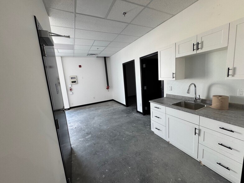 More Photos Of 233181 Rge Rd 283, Rocky View No 44 Unknown For Lease