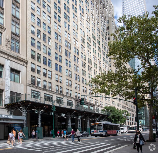 More Photos Of 11 W 42nd St, New York Office For Lease