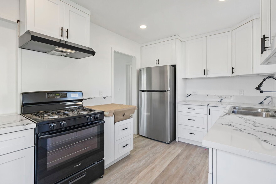 Primary Photo Of 543 N Barbara Ave, Azusa Multifamily For Sale