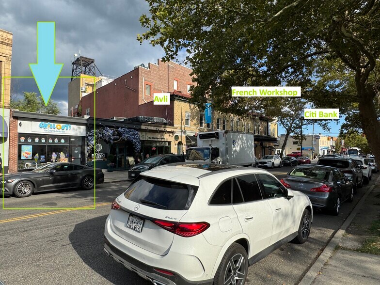 More Photos Of 3827 Bell Blvd, Bayside General Retail For Lease