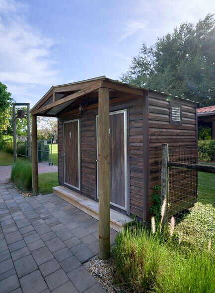 More Photos Of 19050 SW 194th Ave, Miami Specialty For Sale