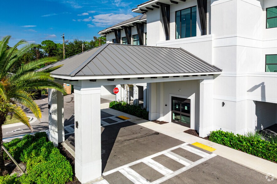More Photos Of 6100 Trail Blvd, Naples Medical For Sale