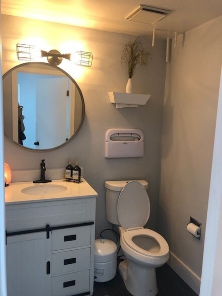 More Photos Of 45445 Portola Ave, Palm Desert Medical For Lease