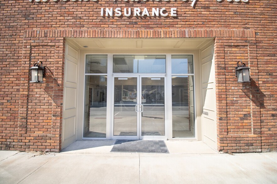 More Photos Of 36 9th St, Richmond Office For Sale