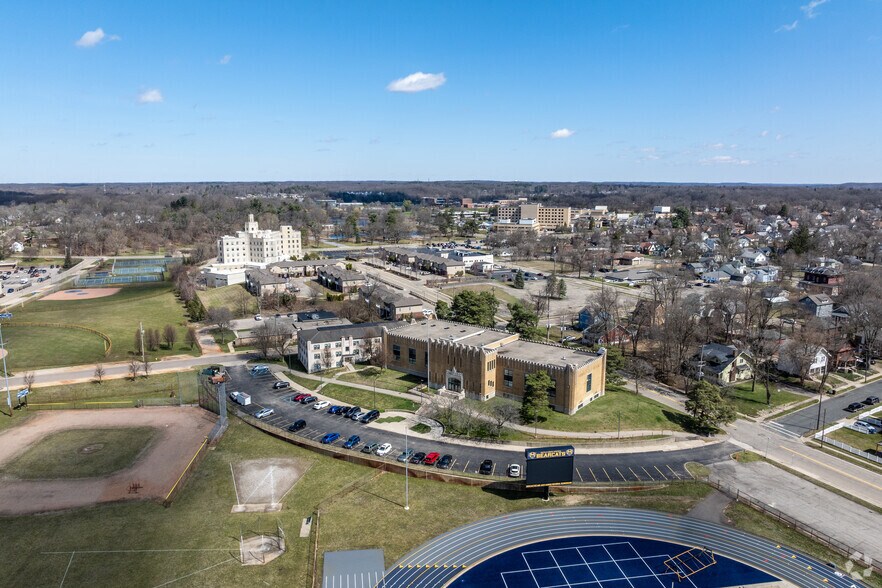 More Photos Of 115 West St, Battle Creek Apartments For Sale
