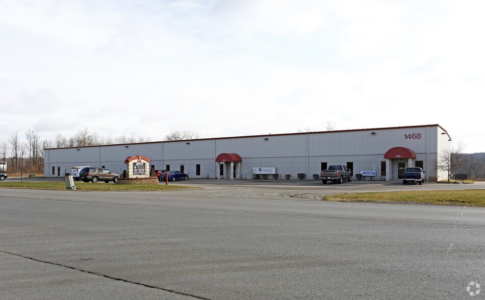 Primary Photo Of 1468 N Main St, Mansfield Warehouse For Lease
