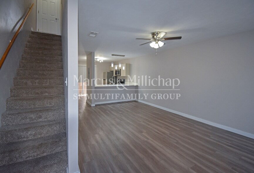 More Photos Of 132 Dixie Dr, Tallahassee Apartments For Sale