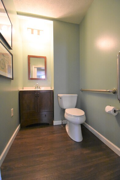 More Photos Of 281 Main St, Greenville Office For Sale