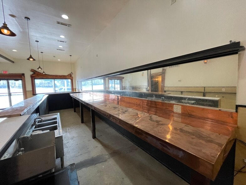 More Photos Of 611 Ohio Ave, Charleston Restaurant For Lease