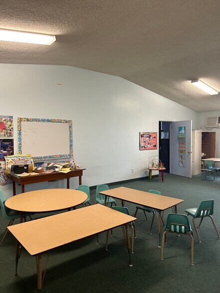 More Photos Of 201 E Bennett Ave, Glendora Religious Facility For Lease