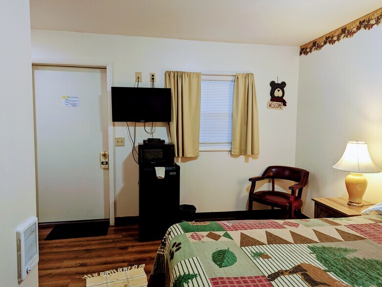 More Photos Of 12520 State St, Atlanta Hotel For Sale