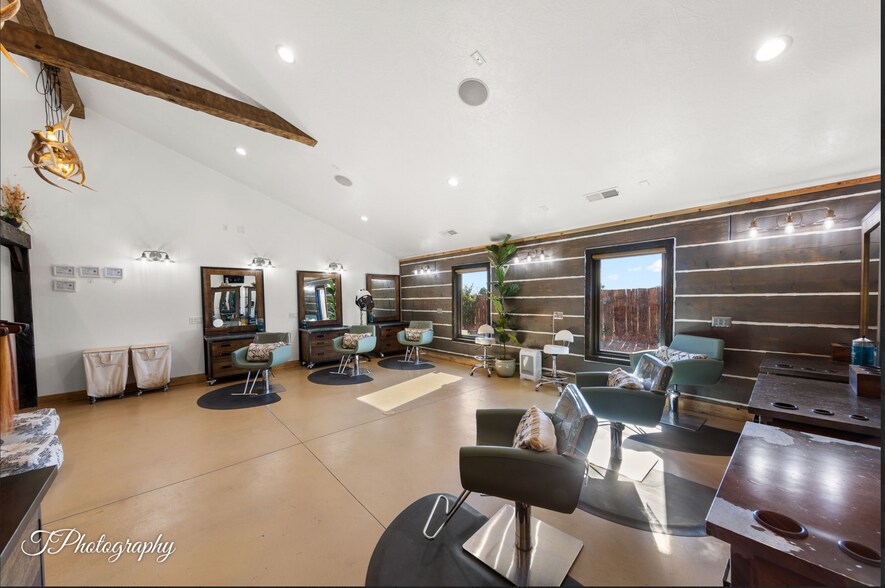 Primary Photo Of 4365 E Mountain View Dr, Kanab Specialty For Lease