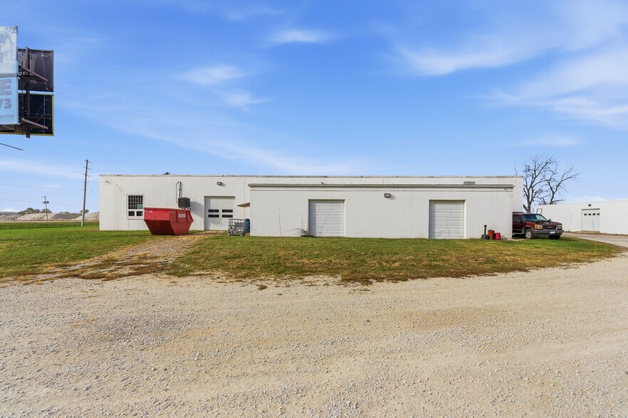 More Photos Of 3050 Wagner Rd, Waterloo Freestanding For Sale