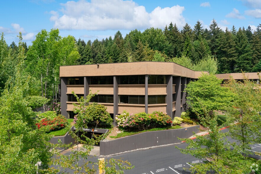 More Photos Of 11808 Northup Way, Bellevue Coworking Space