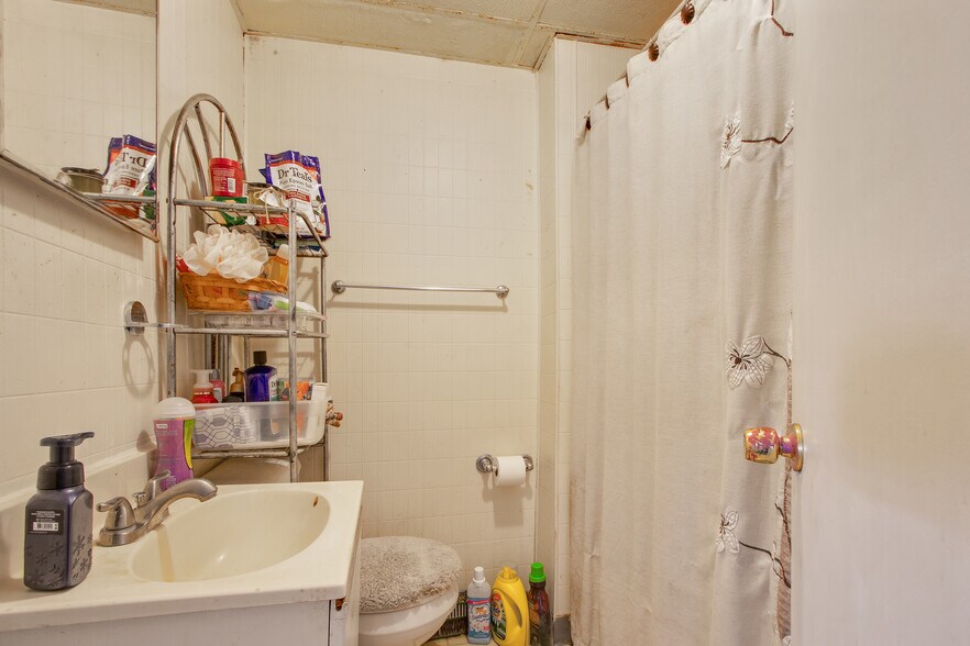 More Photos Of 6980 Nash Rd, North Tonawanda Apartments For Sale