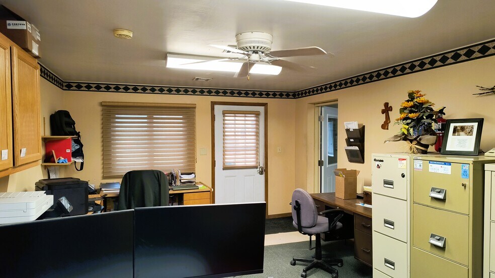 More Photos Of 853 KS-19 Hwy, Larned Warehouse For Sale