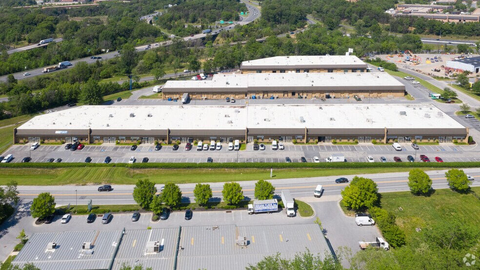 More Photos Of 1622-1708 Sulphur Spring Rd, Arbutus Showroom For Lease