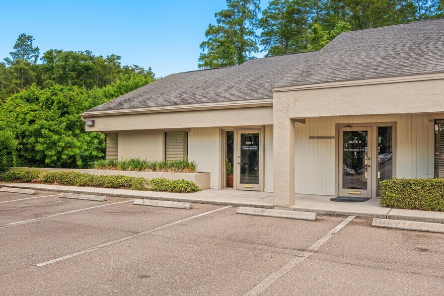 More Photos Of 2424 Enterprise Rd, Clearwater Medical For Sale
