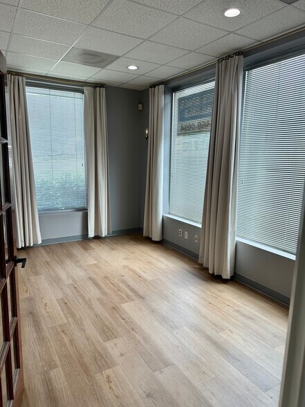 More Photos Of 15582 Old Hickory Blvd, Nashville Freestanding For Lease