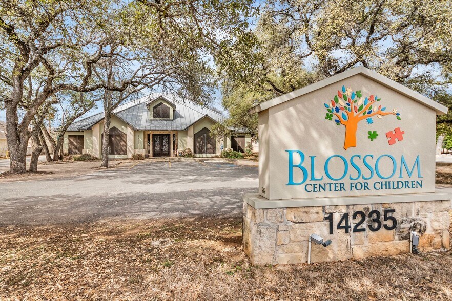 Primary Photo Of 14235 Blanco Rd, San Antonio Office For Sale