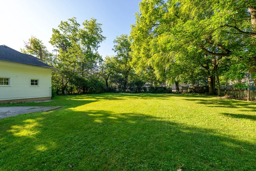 More Photos Of ,  Unknown For Sale