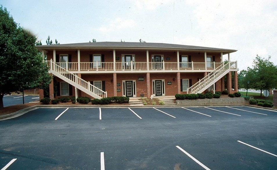 More Photos Of 2050 Buford Hwy, Buford Unknown For Lease