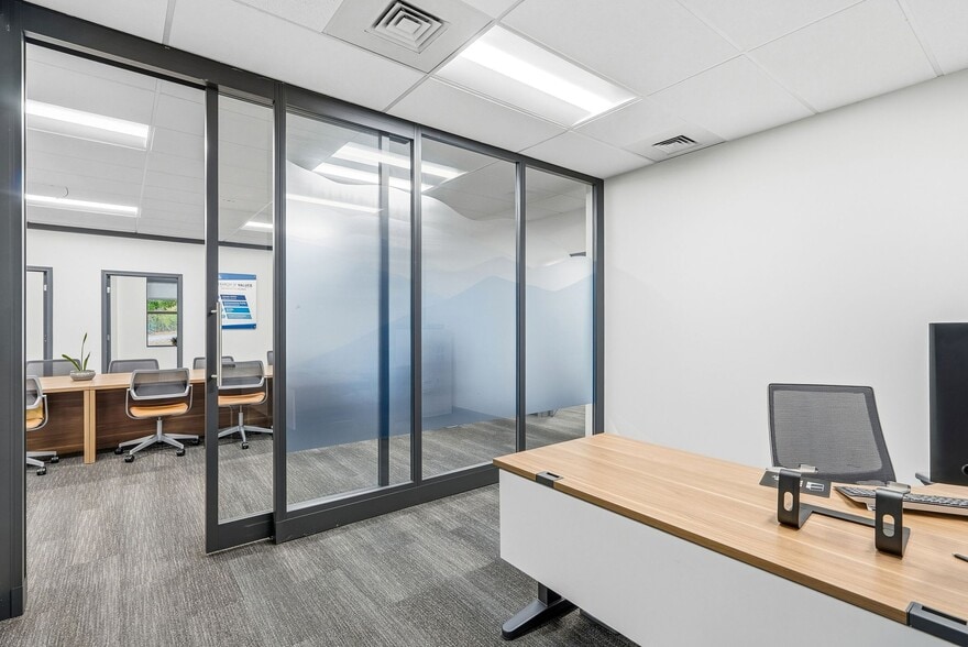 More Photos Of 105 Fairview Rd, Asheville Light Manufacturing For Lease