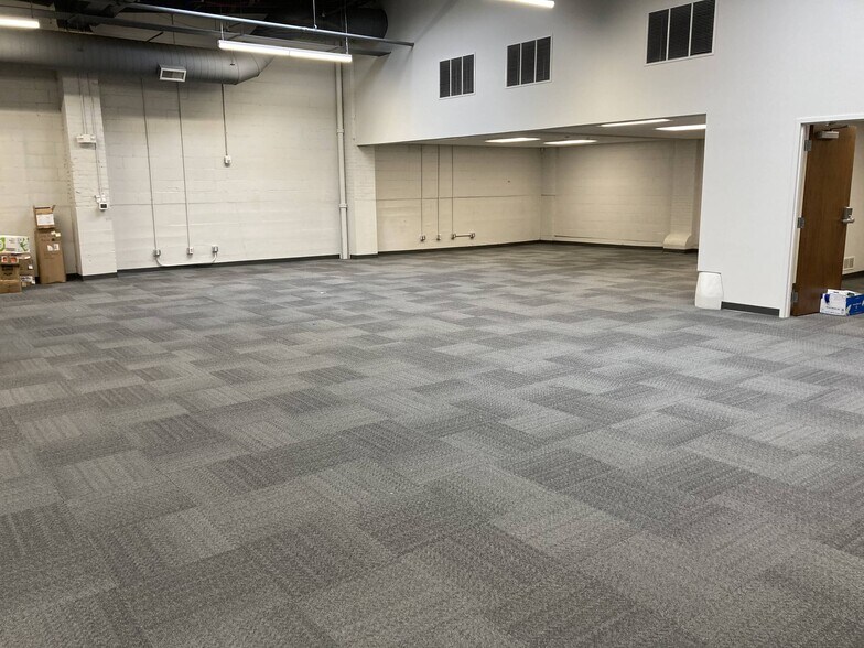 More Photos Of , Green Bay General Retail For Sale