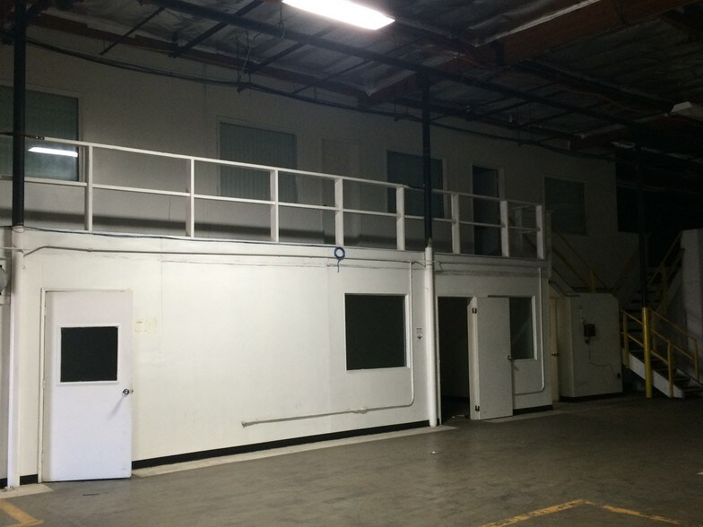More Photos Of 201 S Cactus Ave, Rialto Manufacturing For Sale