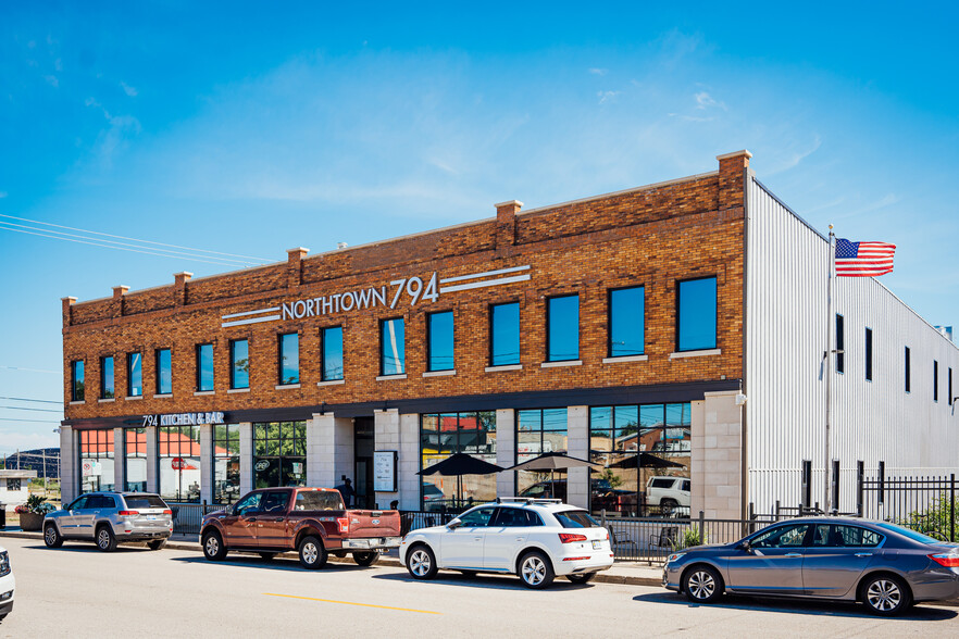 Primary Photo Of 794 Pine St, Muskegon Storefront Retail Office For Lease