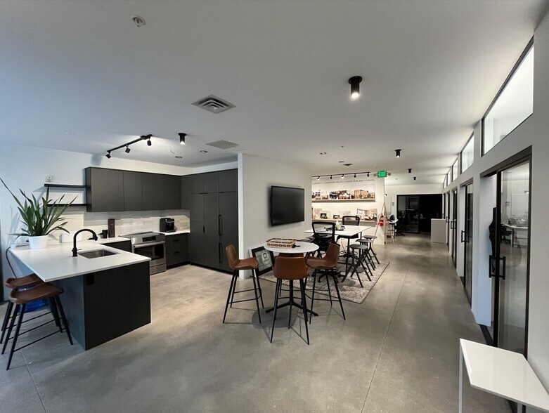 More Photos Of 1790 Gaylord St, Denver Apartments For Lease