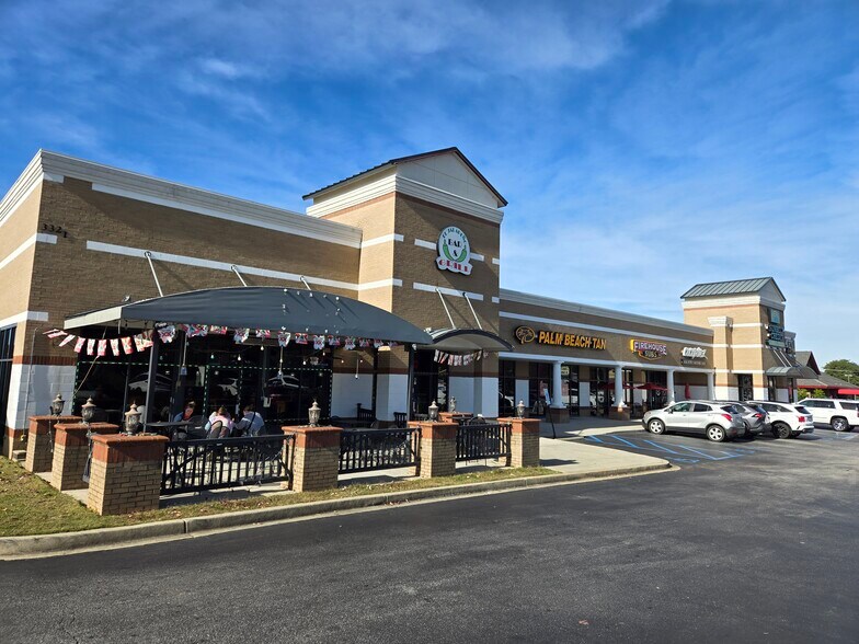 More Photos Of 3321 N Main St, Anderson Storefront Retail Office For Lease