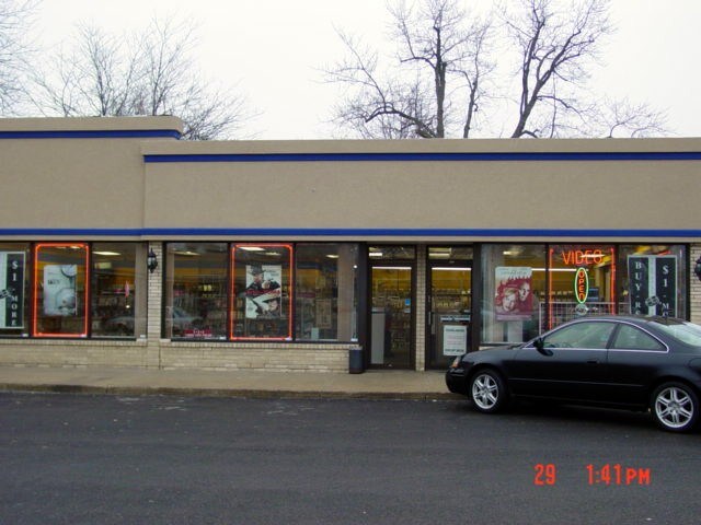 More Photos Of 600-658 N Addison Rd, Villa Park Freestanding For Lease