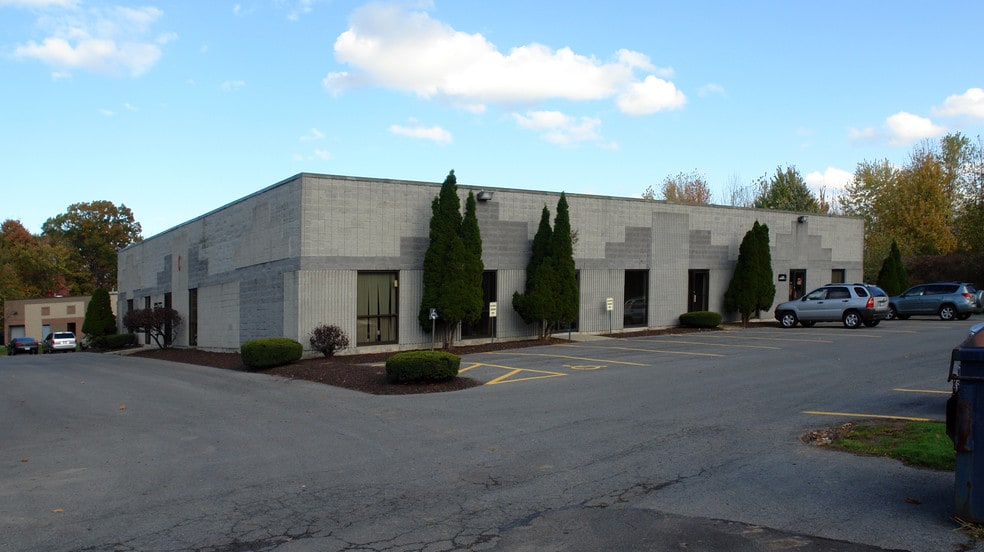 More Photos Of 200 Gateway Park Dr, Syracuse Warehouse For Sale