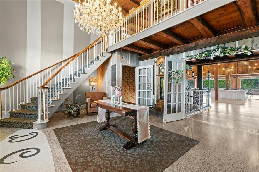 More Photos Of 9512 E Lippincott Blvd, Davison Golf Course Driving Range For Sale