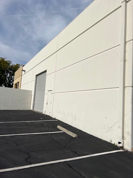 More Photos Of 1461 S Balboa Ave, Ontario Warehouse For Lease