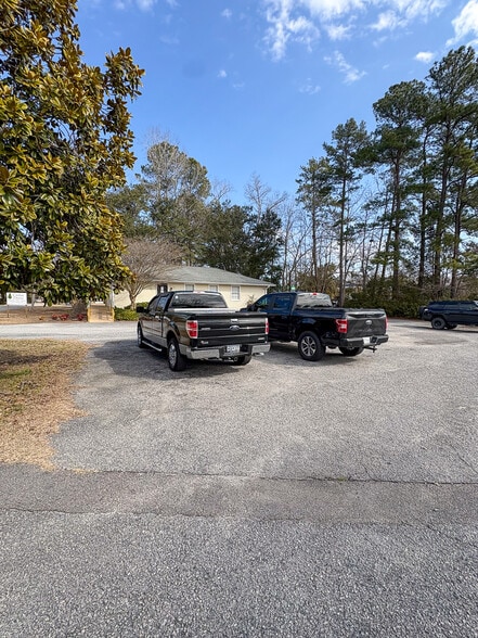 More Photos Of 137 Cedar Dr, Saint Stephen Office For Sale